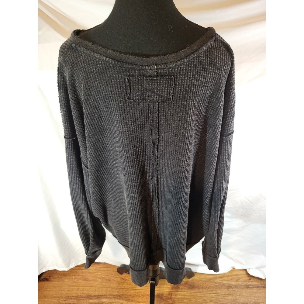 We The Free Free People Over Sized Waffle Black Top Size Large - Picture 4 of 5